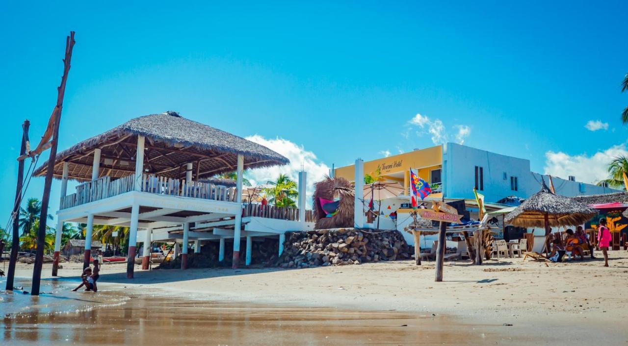 La Fourmi Hotel Nosy-Be Exterior foto