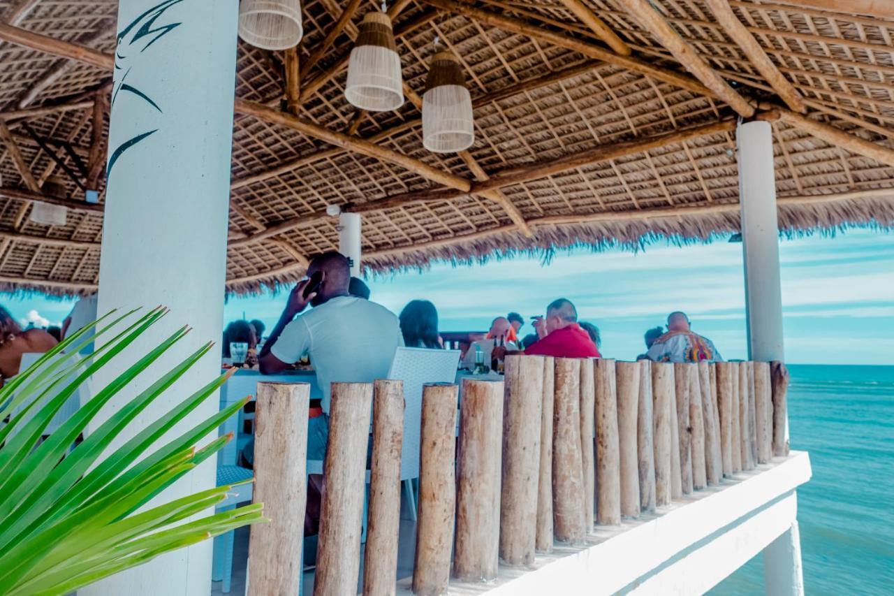 La Fourmi Hotel Nosy-Be Exterior foto